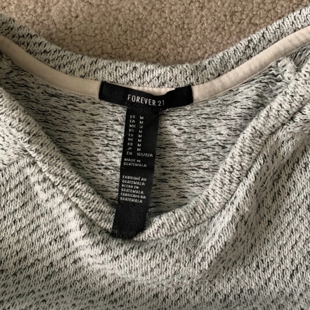 Sweater bundle - Picture 3 of 6